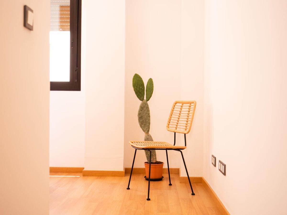 Stylish Apartment In The Heart Of Malaga With Pool Экстерьер фото