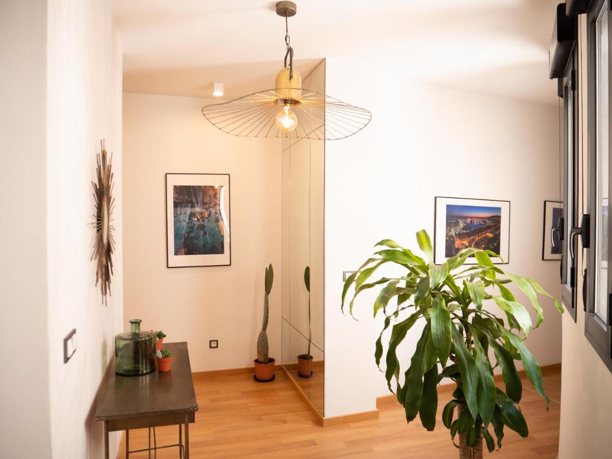 Stylish Apartment In The Heart Of Malaga With Pool Экстерьер фото