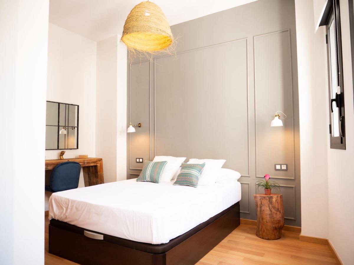 Stylish Apartment In The Heart Of Malaga With Pool Экстерьер фото
